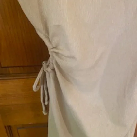 Willow & Root side cut-out bodycon mini dress NWOT - Picture 3 of 4